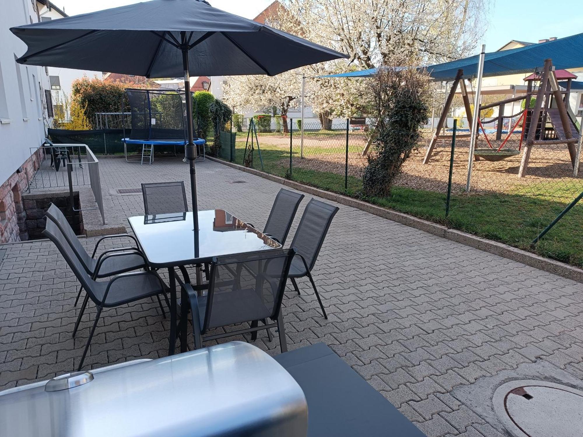 Ferienwohnung Am Rathaus Landstuhl Bagian luar foto
